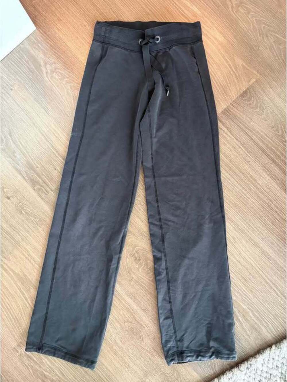 Lulu Lemon track pants women’s size 2